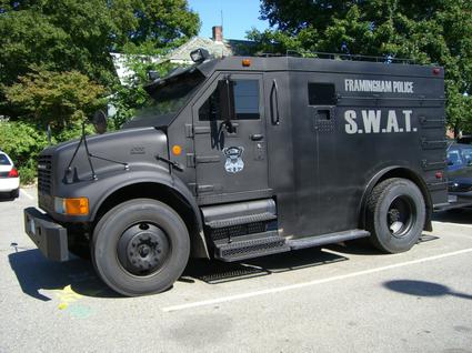 framinghampd-swat-truck.jpg